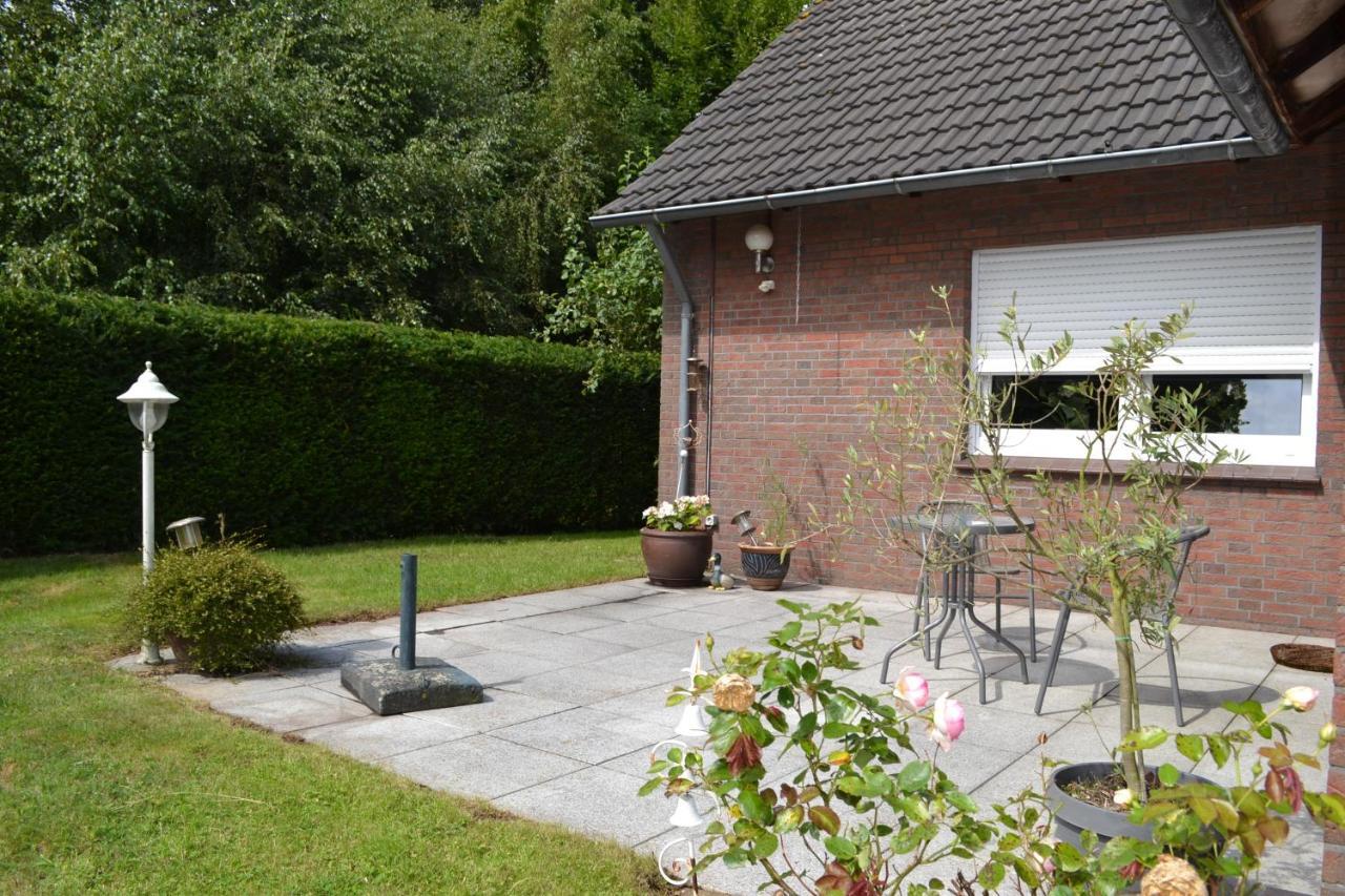 Ferienhaus Am Wasser Hinte ภายนอก รูปภาพ